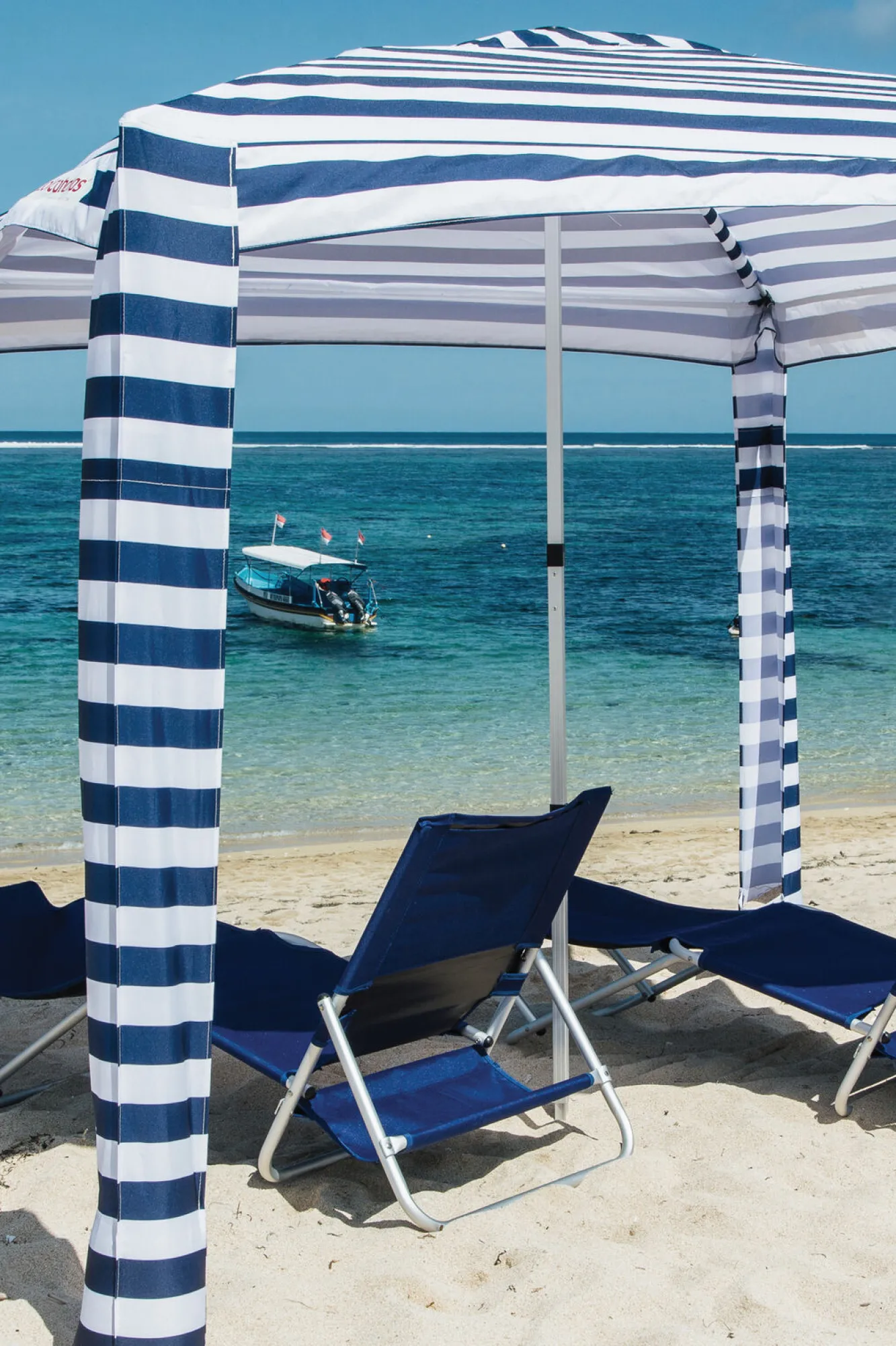 Beach Shades>Macpac Coolcabanas Beach Shelter