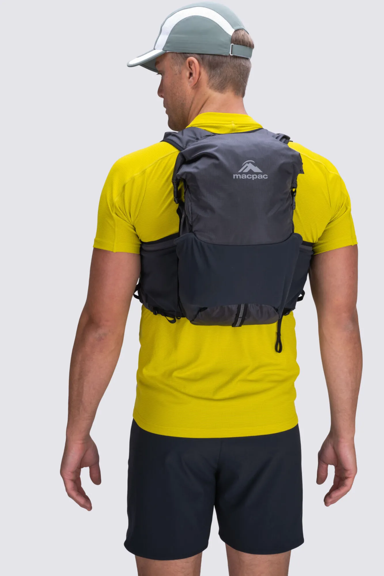 Running>Macpac Amp Ultra 15L Running Vest
