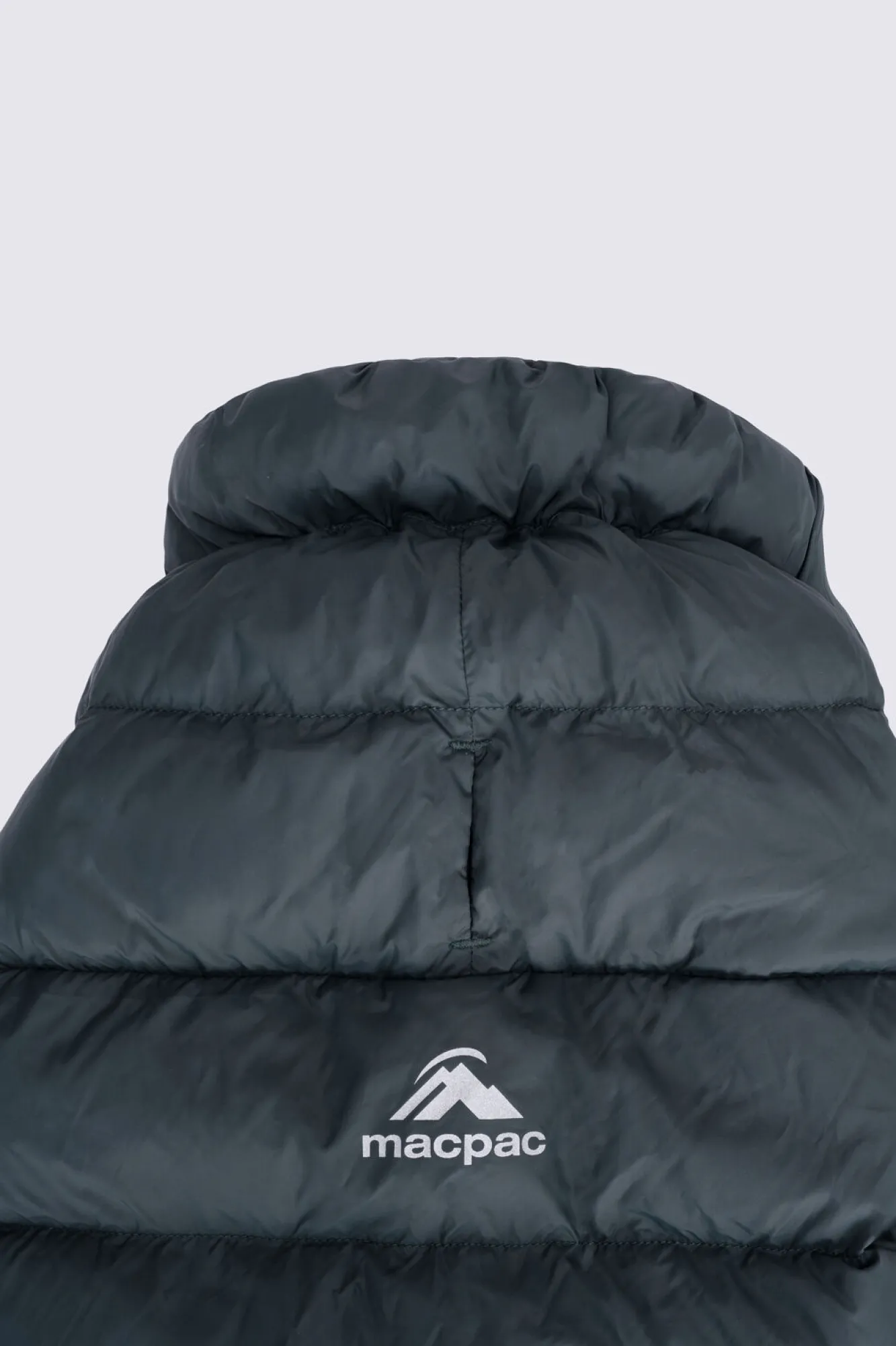 Dog Jackets>Macpac Dog Coat— M